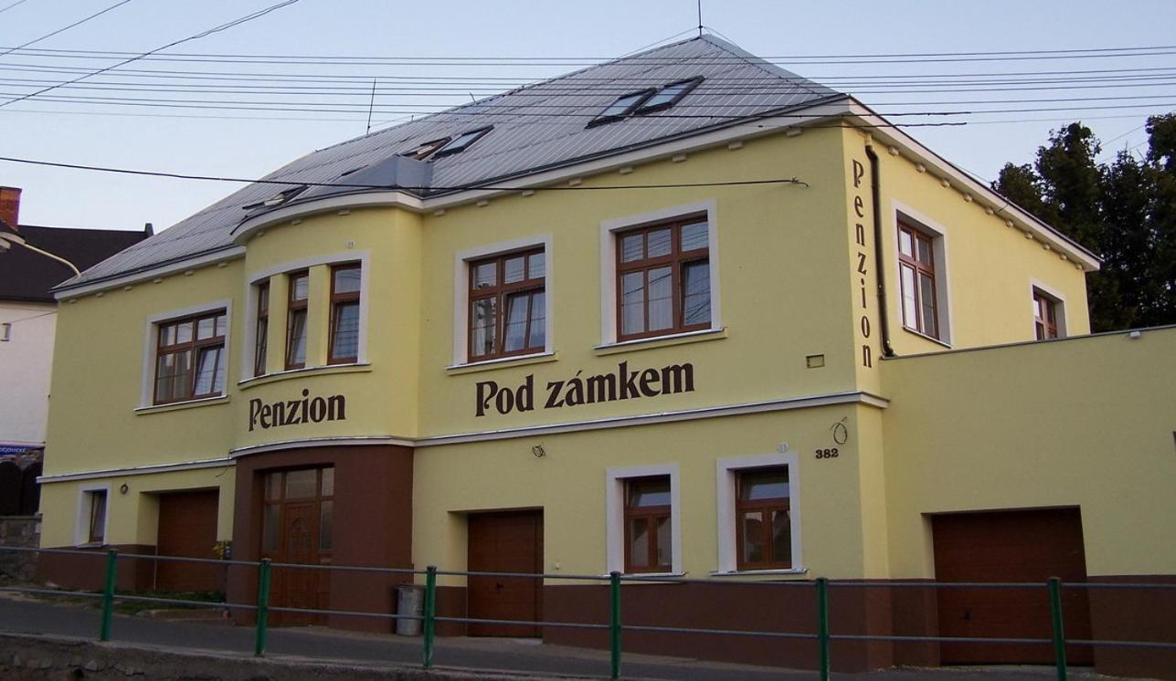 Penzion Pod Zamkem Візовіце Екстер'єр фото